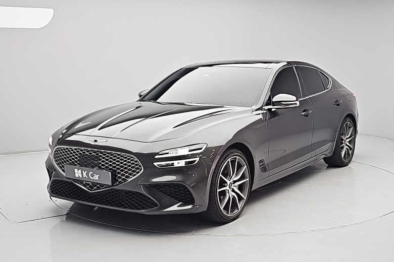 Genesis G70 - фото 1