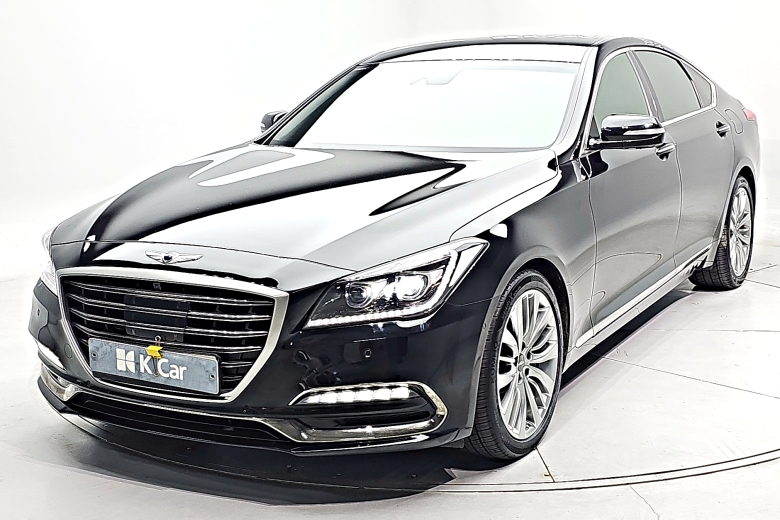 Genesis G80 - фото 1