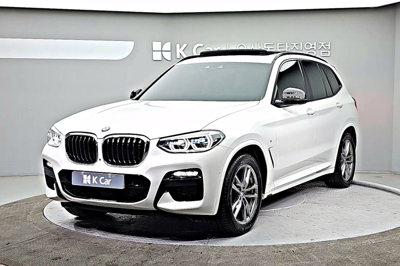 BMW X3 - фото 1
