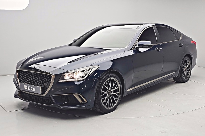 Genesis G80 - фото 1