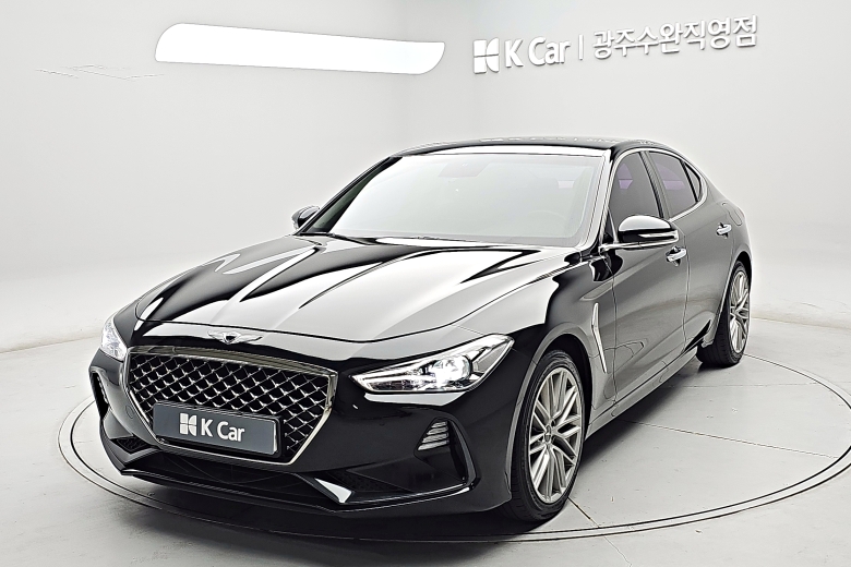 Genesis G70 - фото 1