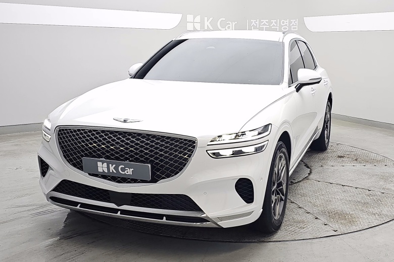 Genesis GV70 - фото 1