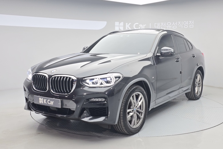 BMW X4 - фото 1