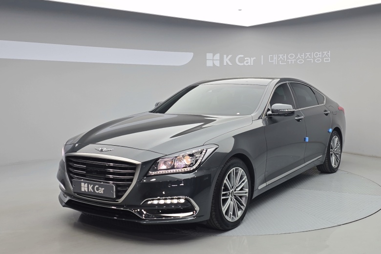 Genesis G80 - фото 1