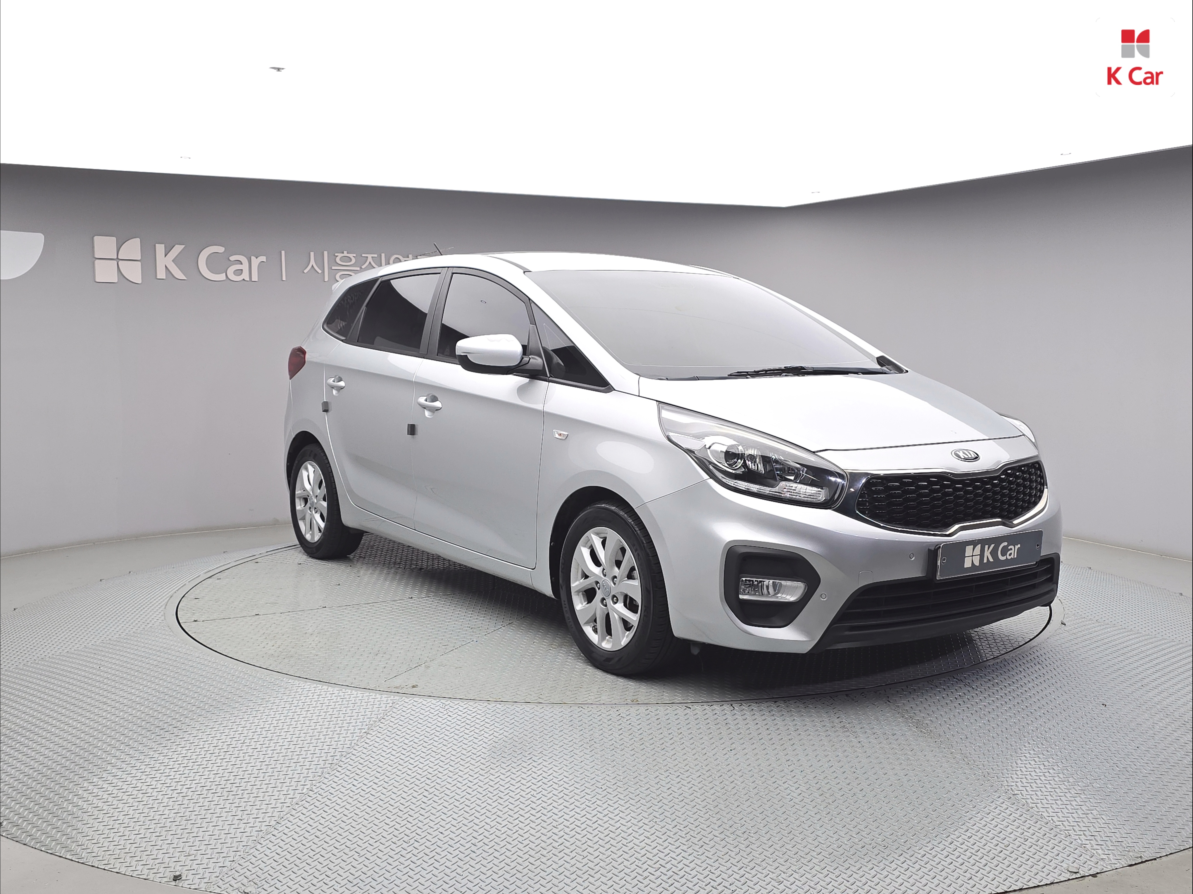 KIA The New Carens 2.0 LPi 5-Seater