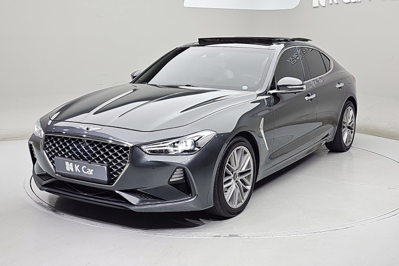 Genesis G70 - фото 1