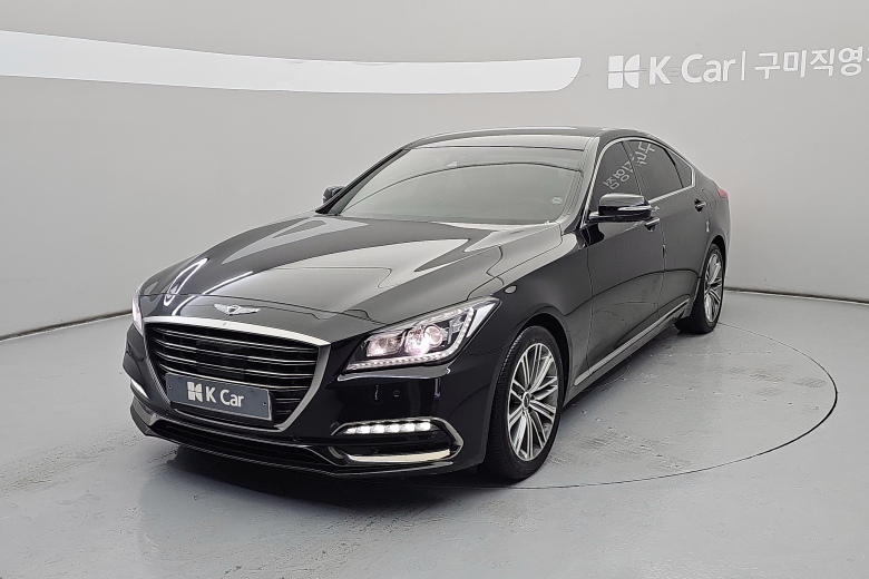 Genesis G80 - фото 1