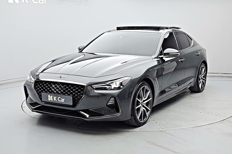 Genesis G70 - фото 1