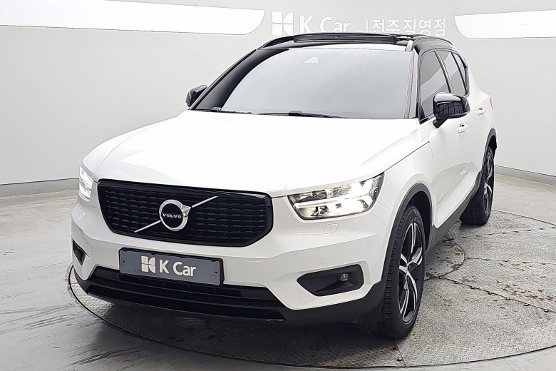Volvo XC40 B4 R- Design