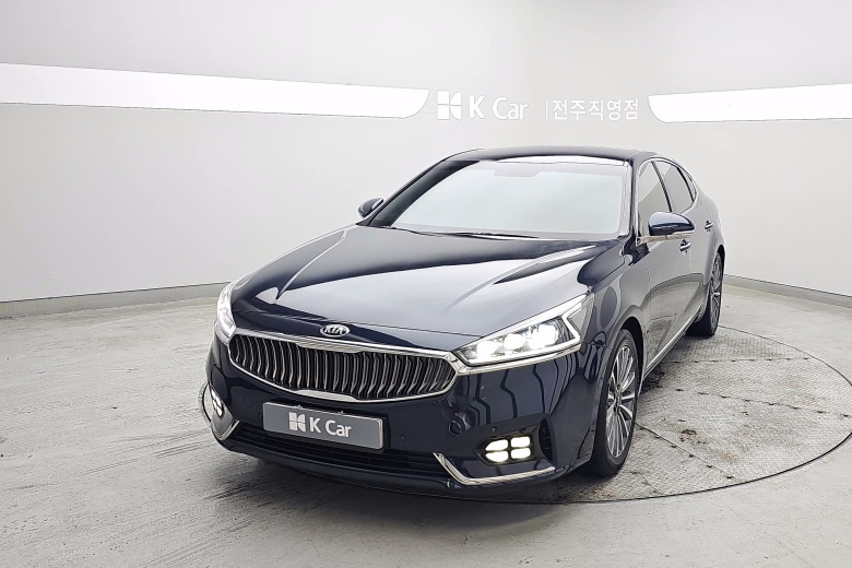 Kia K7 - фото 1