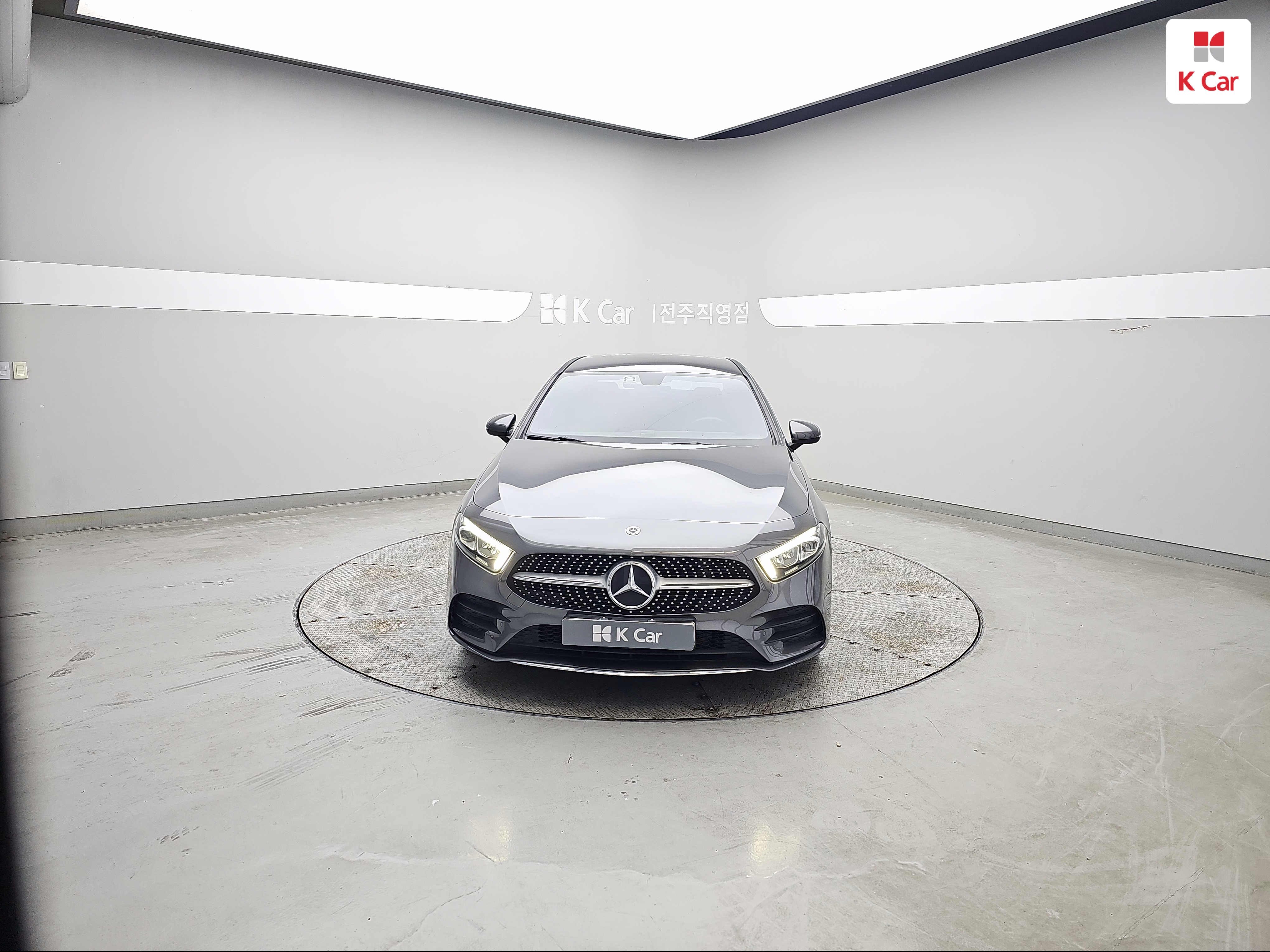 BENZ A-Class (4th Generation) A220 Sedan