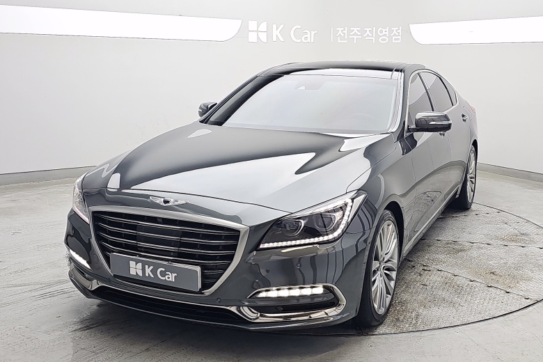 Genesis G80 - фото 1