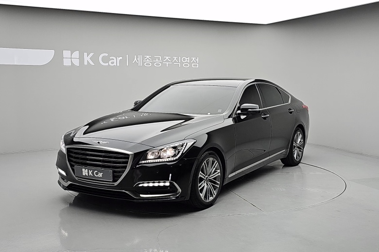 Genesis G80 - фото 1