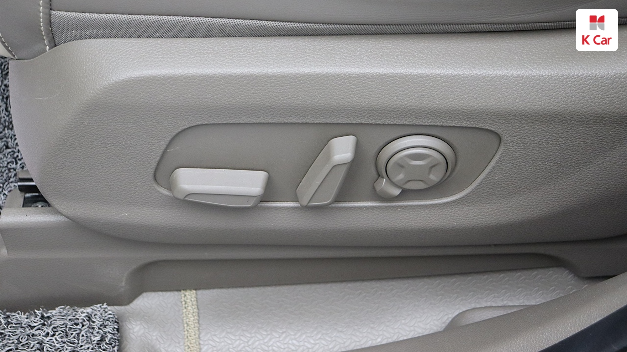 Kia Carnival дизель 2.2 9 мест Signature, миниатюра 10