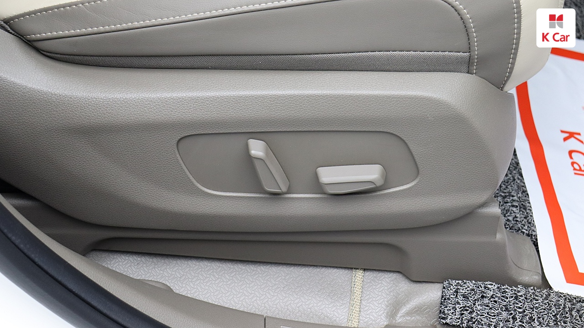 Kia Carnival дизель 2.2 9 мест Signature, миниатюра 11