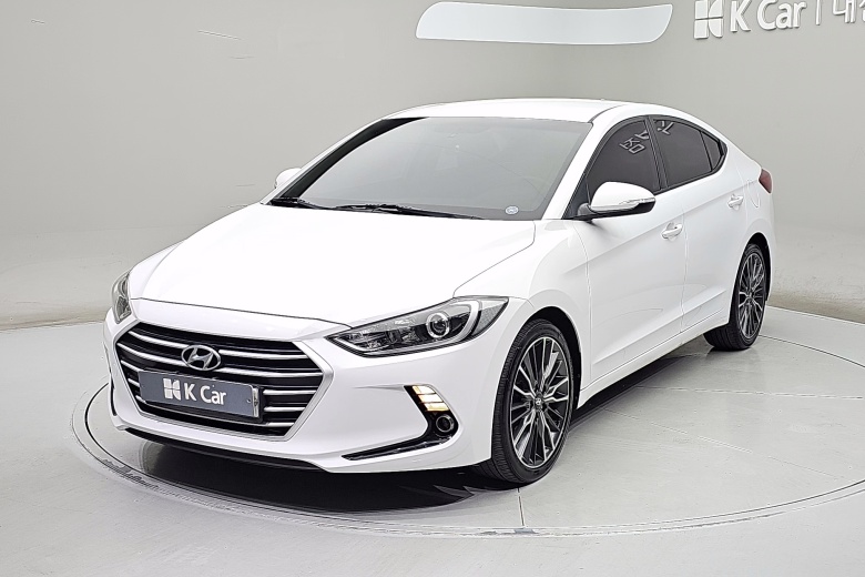 Hyundai Avante AD 1.6 GDI Smart No sub-trim
