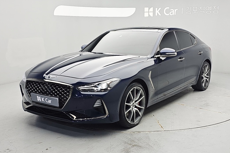 Genesis G70 - фото 1