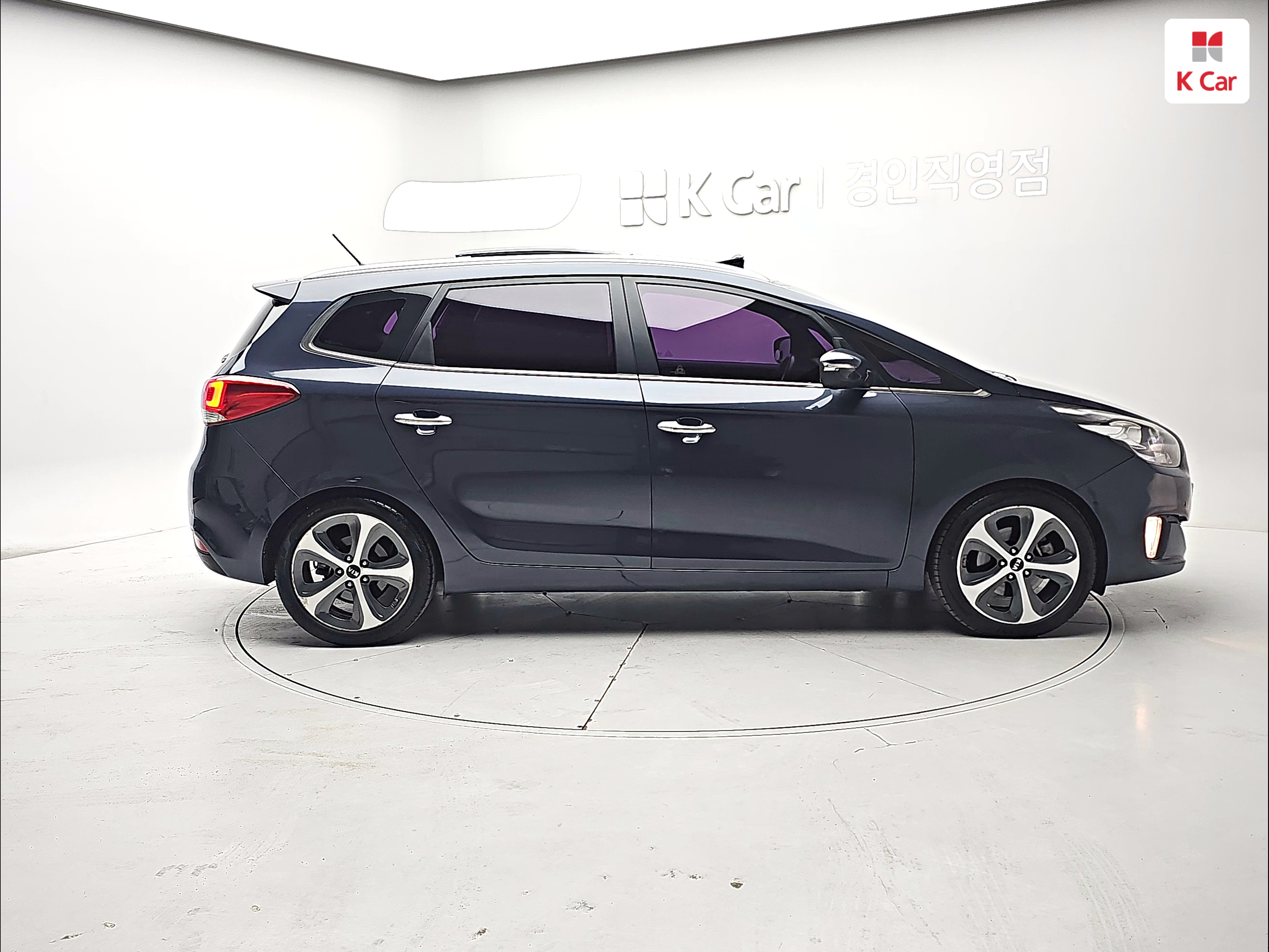 KIA All New Carens 1.7 VGT Diesel