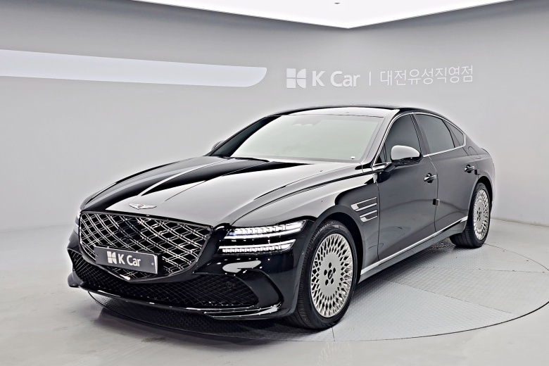 Genesis G80 - фото 1