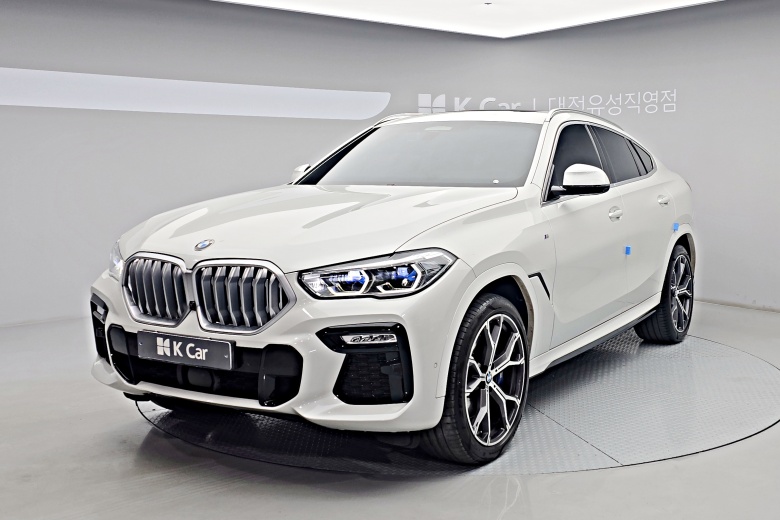 BMW X6 - фото 1