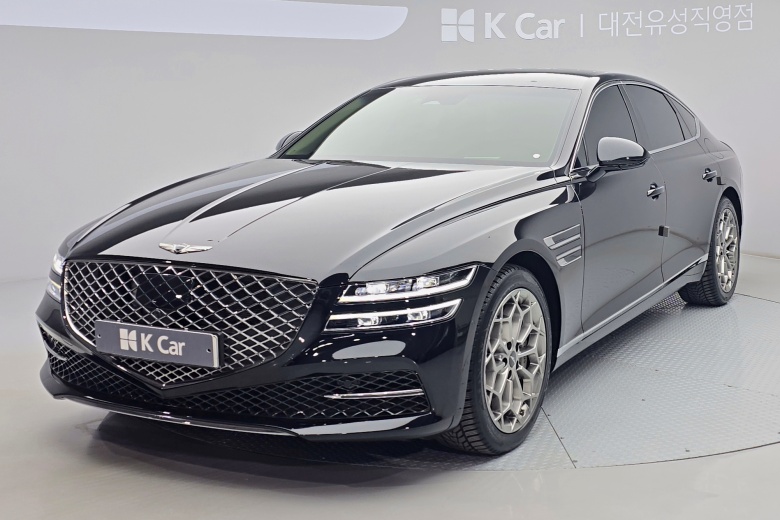 Genesis G80 - фото 1