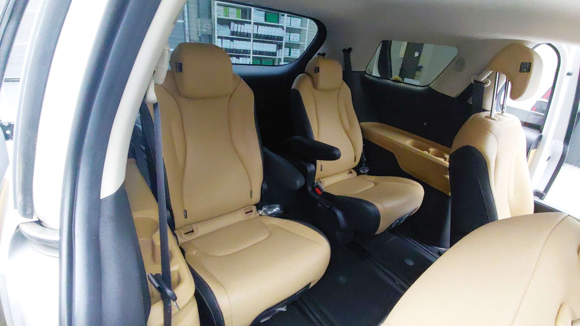 Kia Carnival дизель 2.2 (9 мест) Prestige, миниатюра 9