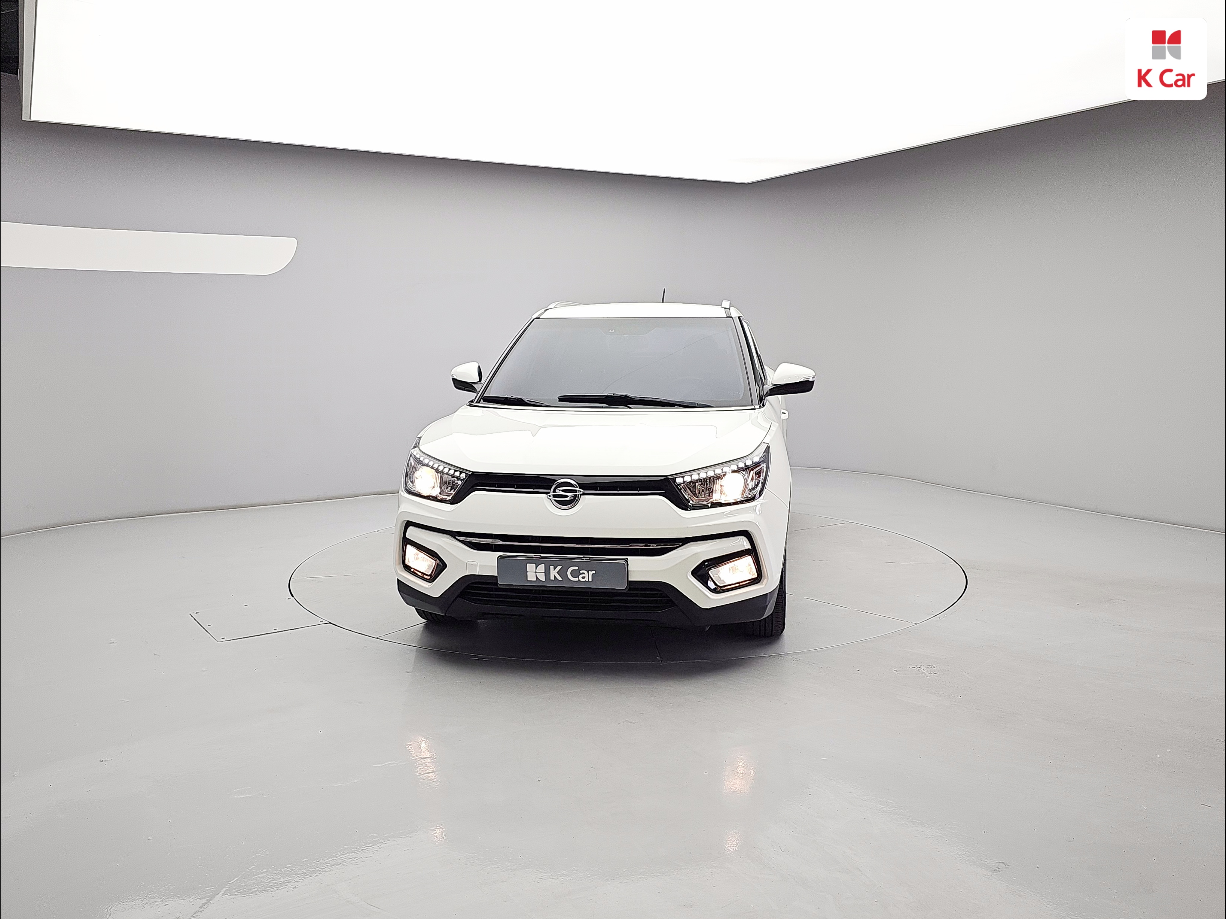 KG MOBILITY(SSANGYONG) Tivoli Armour 1.6 Gasoline