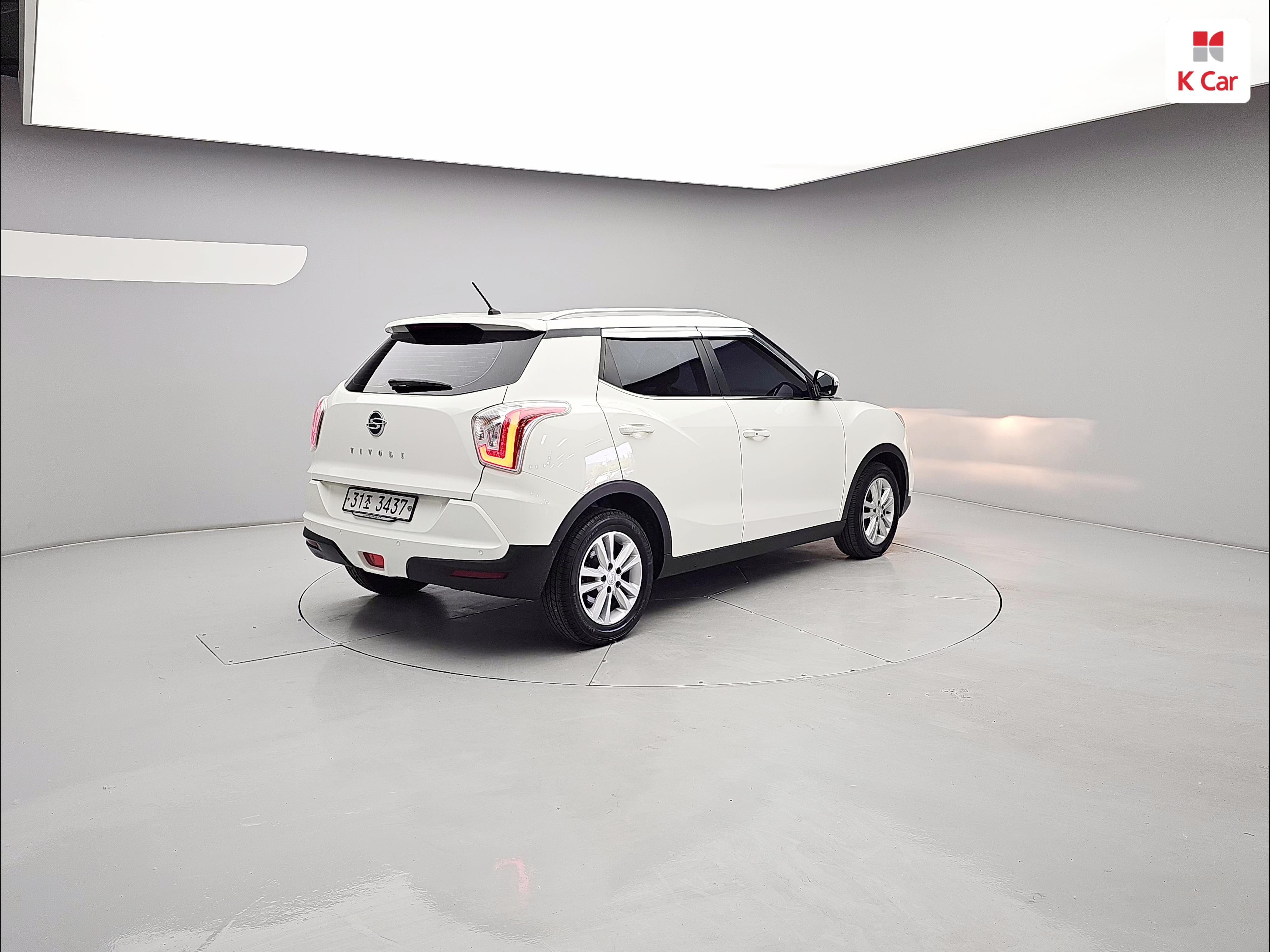 KG MOBILITY(SSANGYONG) Tivoli Armour 1.6 Gasoline