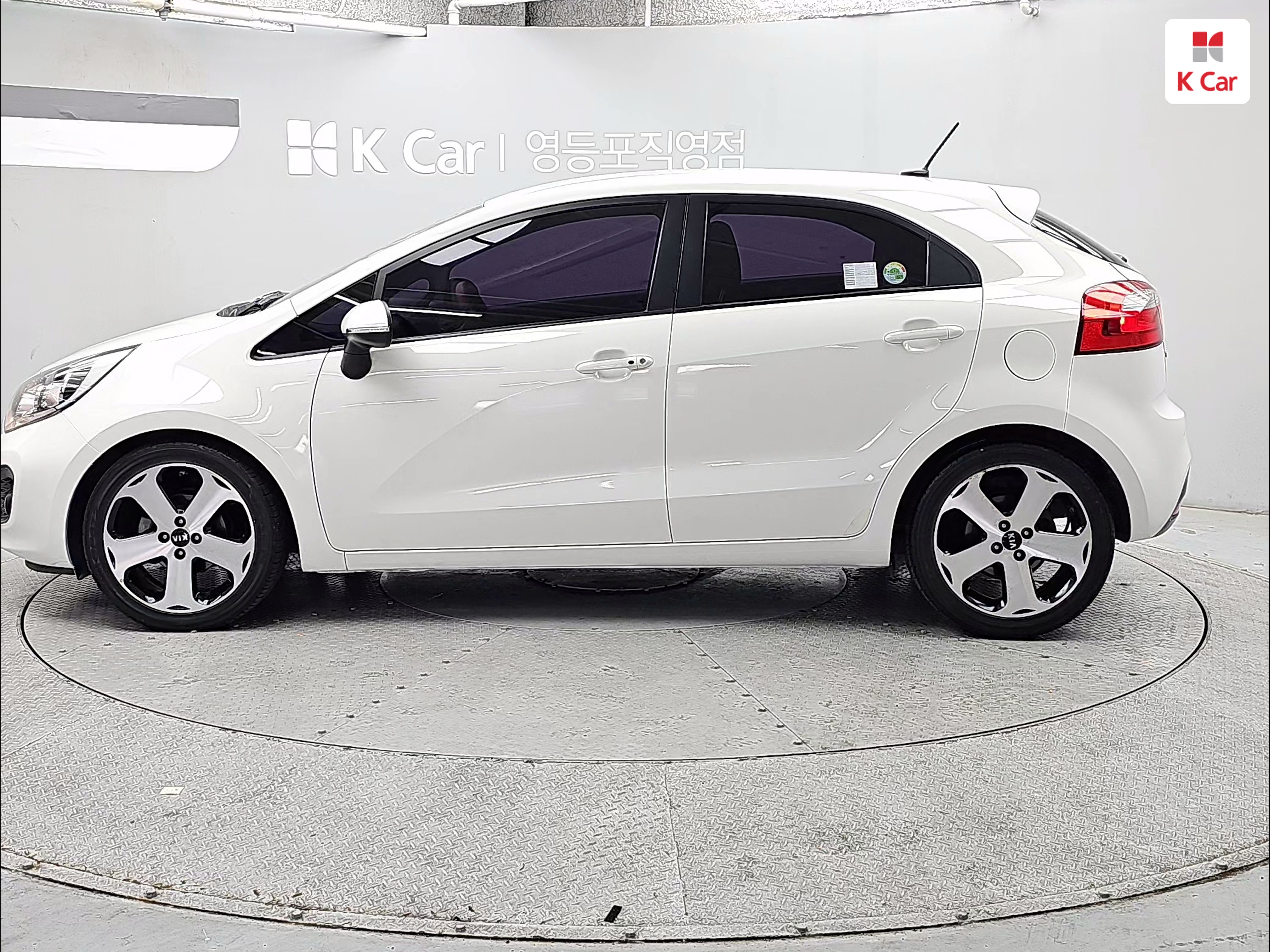 KIA All New Pride 5Door 1.6 GDI