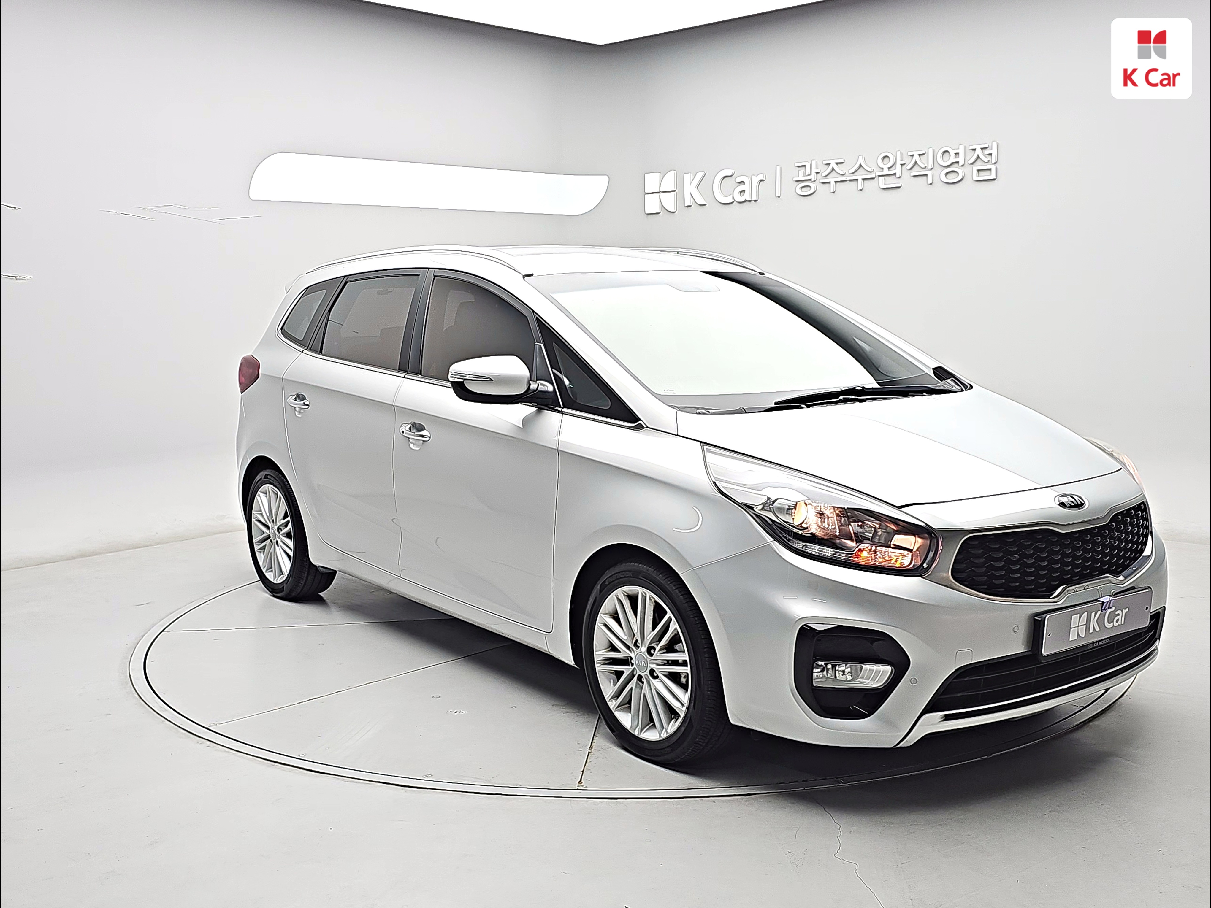 KIA The New Carens 2.0 LPi 7-Seater