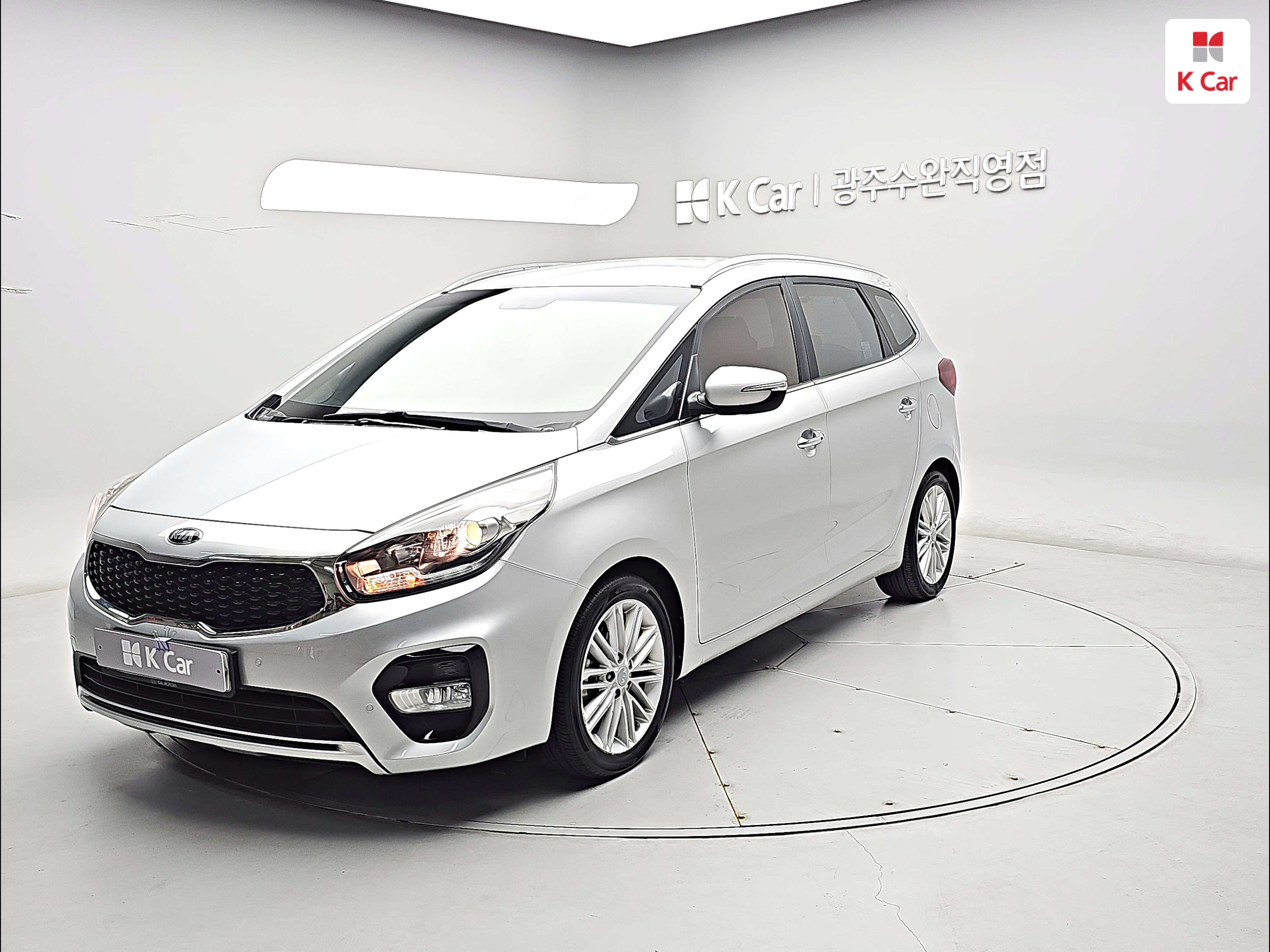 KIA The New Carens 2.0 LPi 7-Seater
