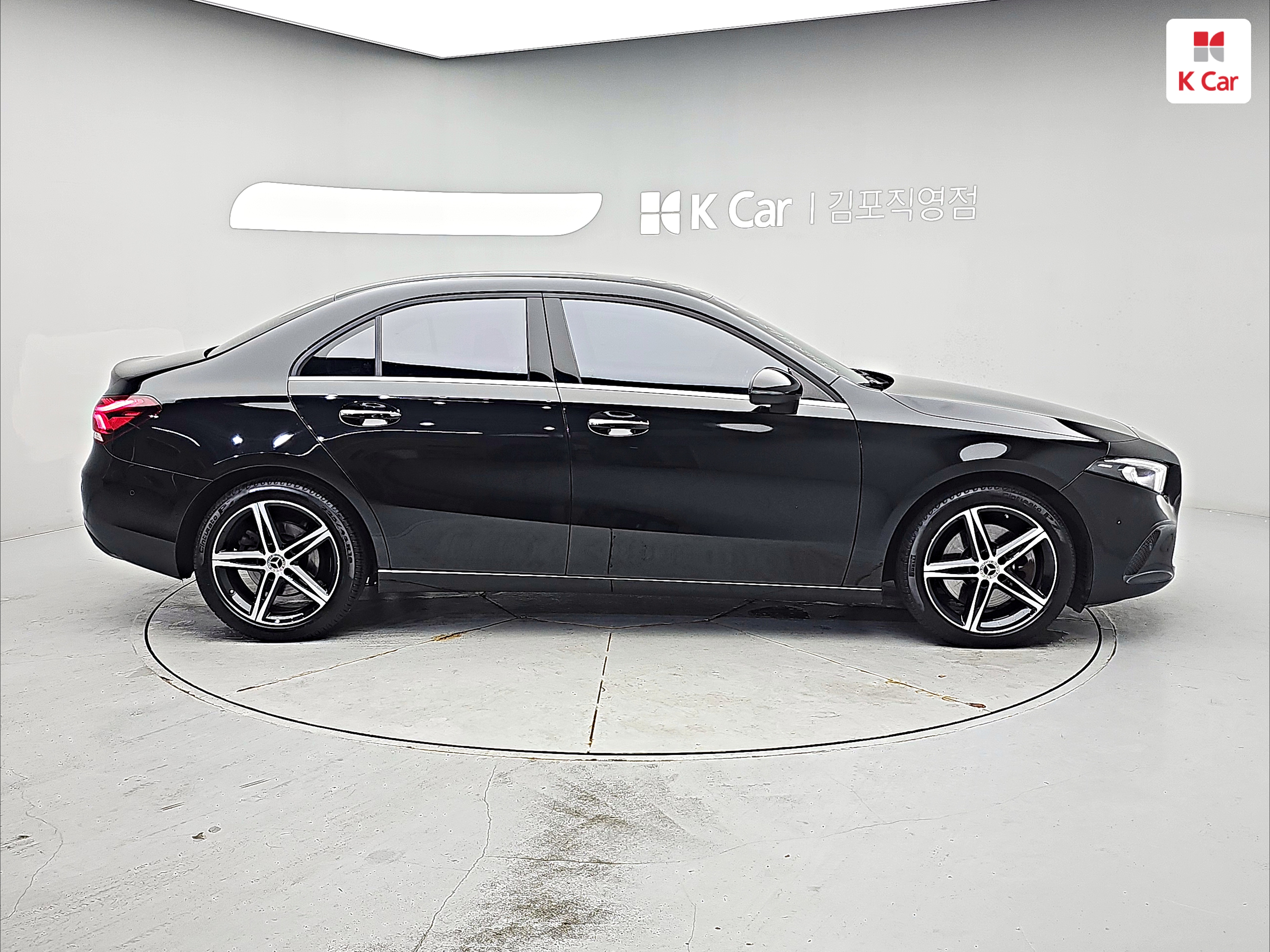 BENZ A-Class (4th Generation) A250 Sedan 4Matic
