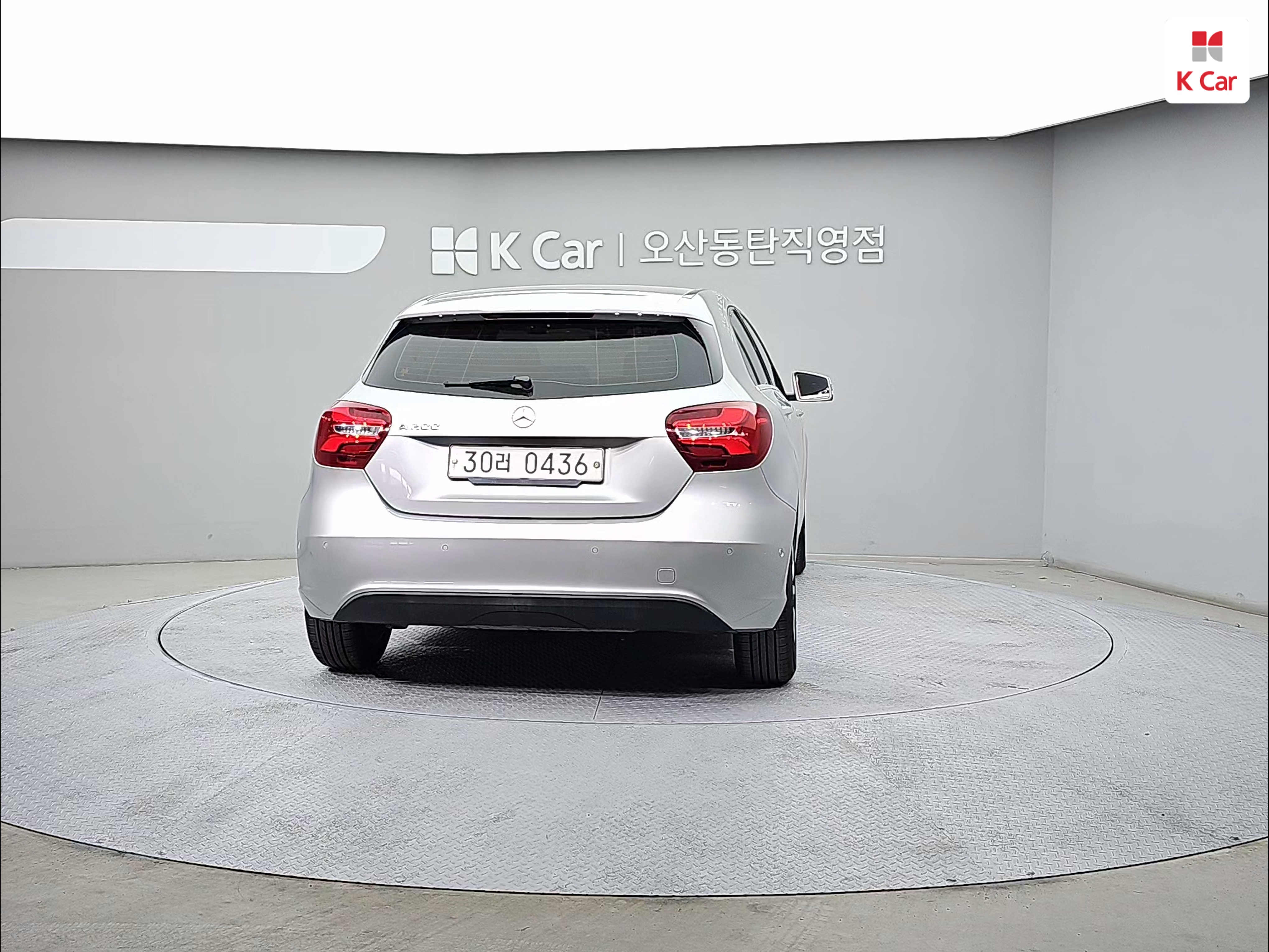 BENZ A-Class (3rd Generation) A200