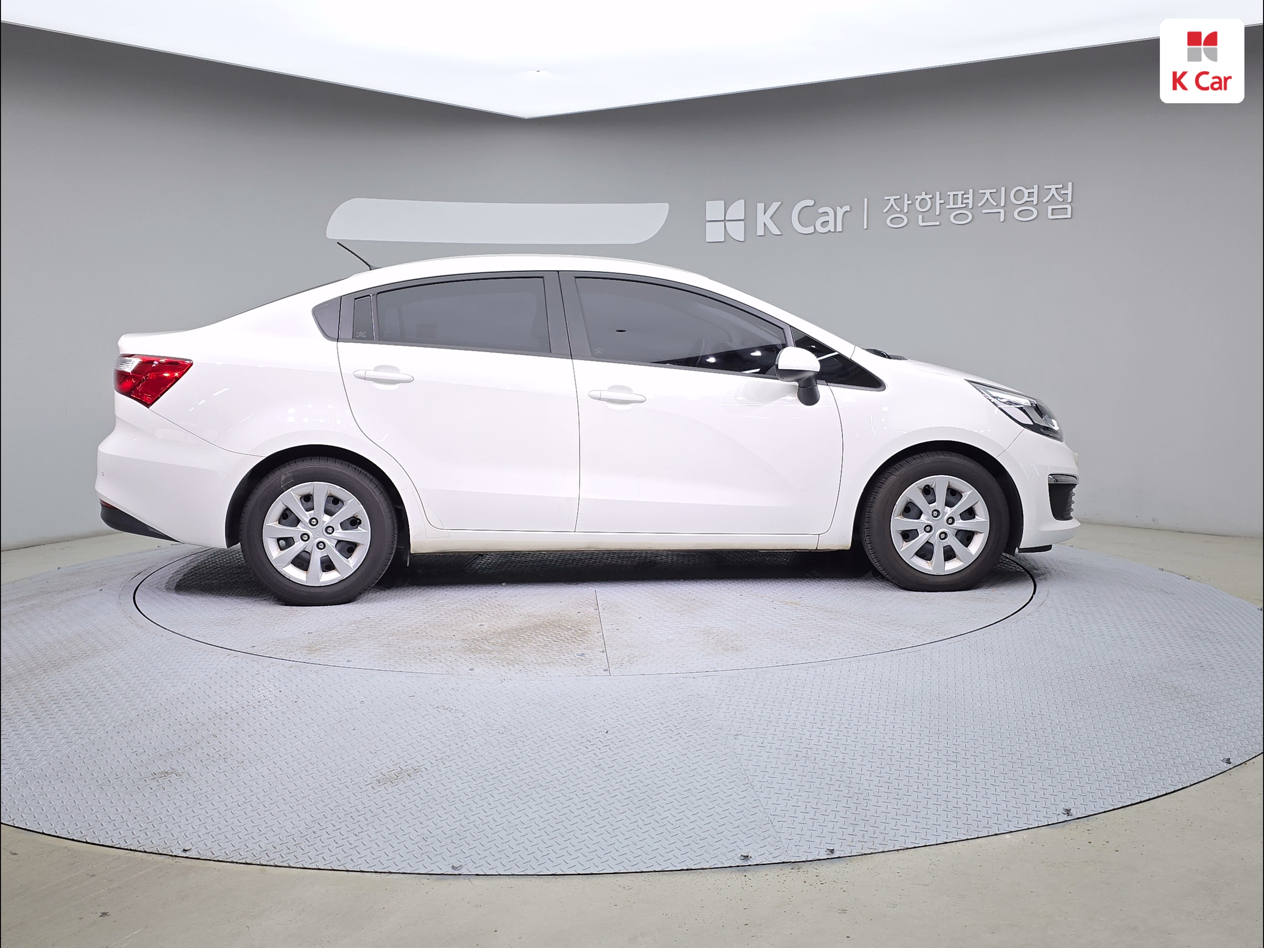 KIA The New Pride 4Door 1.4 MPI