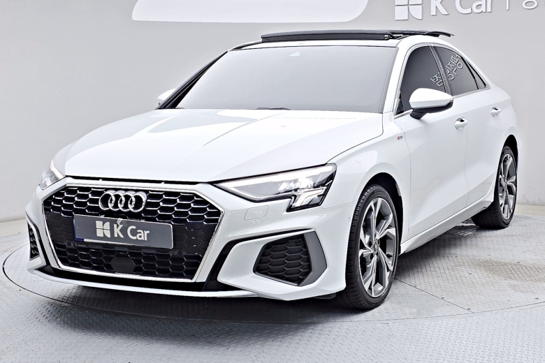 아우디 A3 (8Y) 가솔린 2WD 40 TFSI 프리미엄