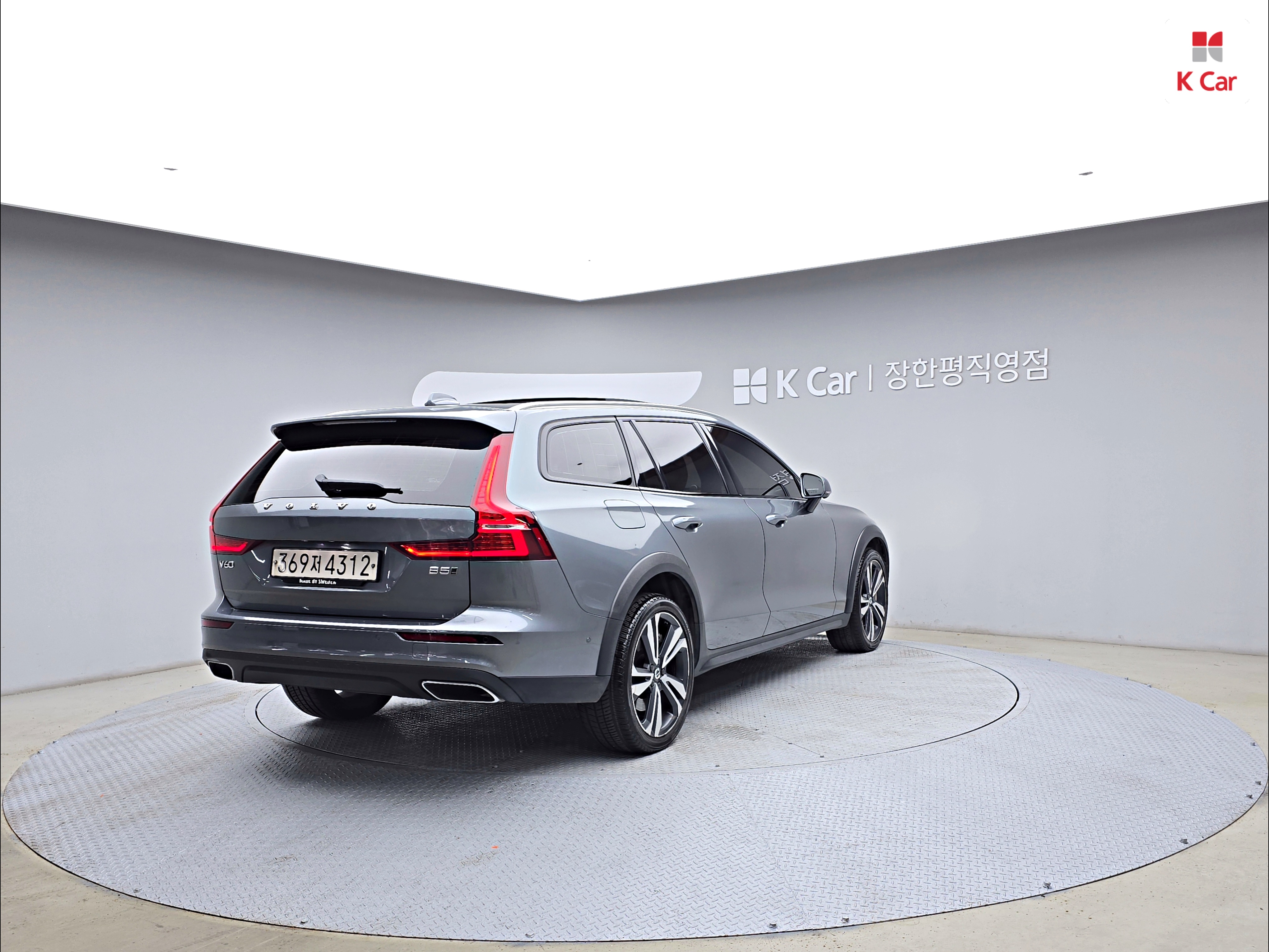 볼보 V60 크로스컨트리 2세대 가솔린 4WD B5 프로 AWD