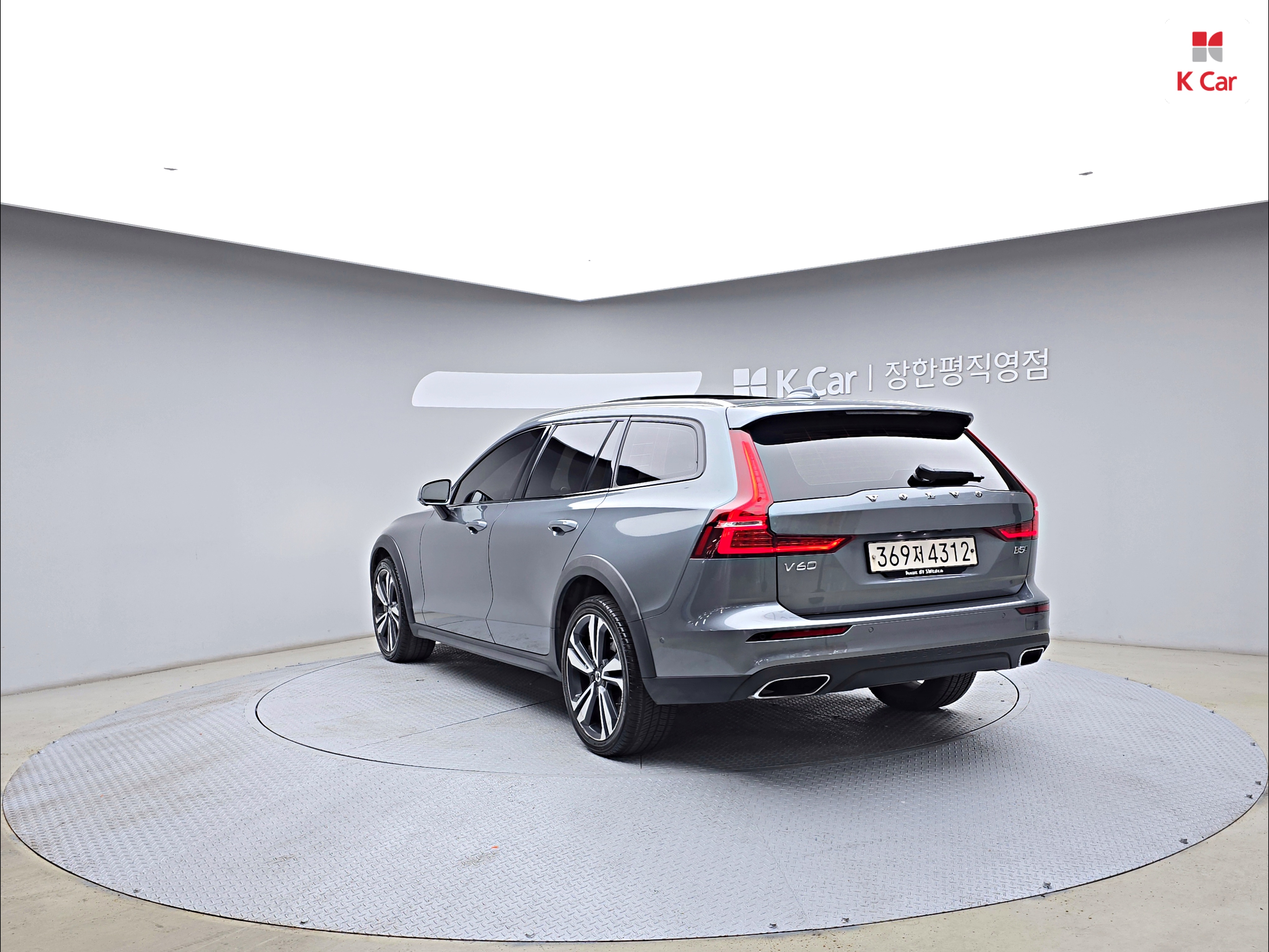 볼보 V60 크로스컨트리 2세대 가솔린 4WD B5 프로 AWD