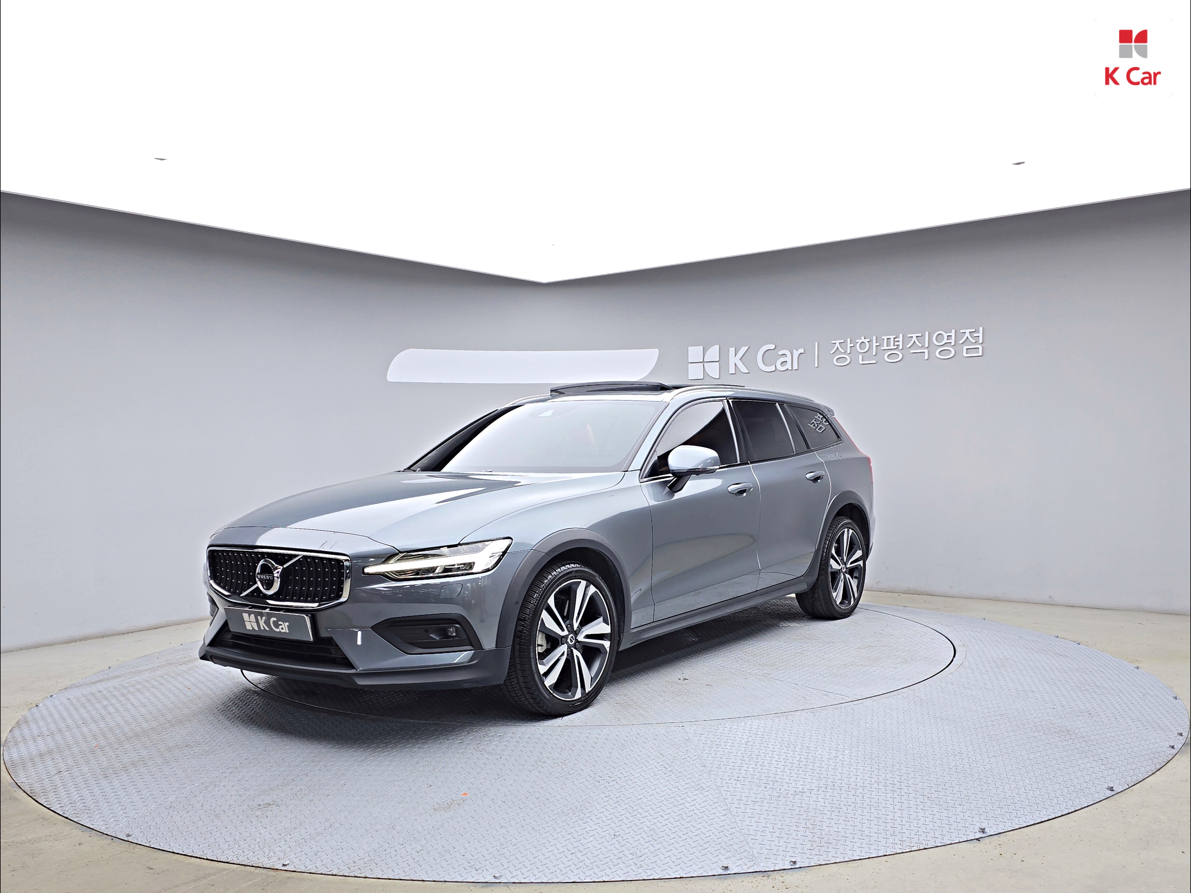 볼보 V60 크로스컨트리 2세대 가솔린 4WD B5 프로 AWD