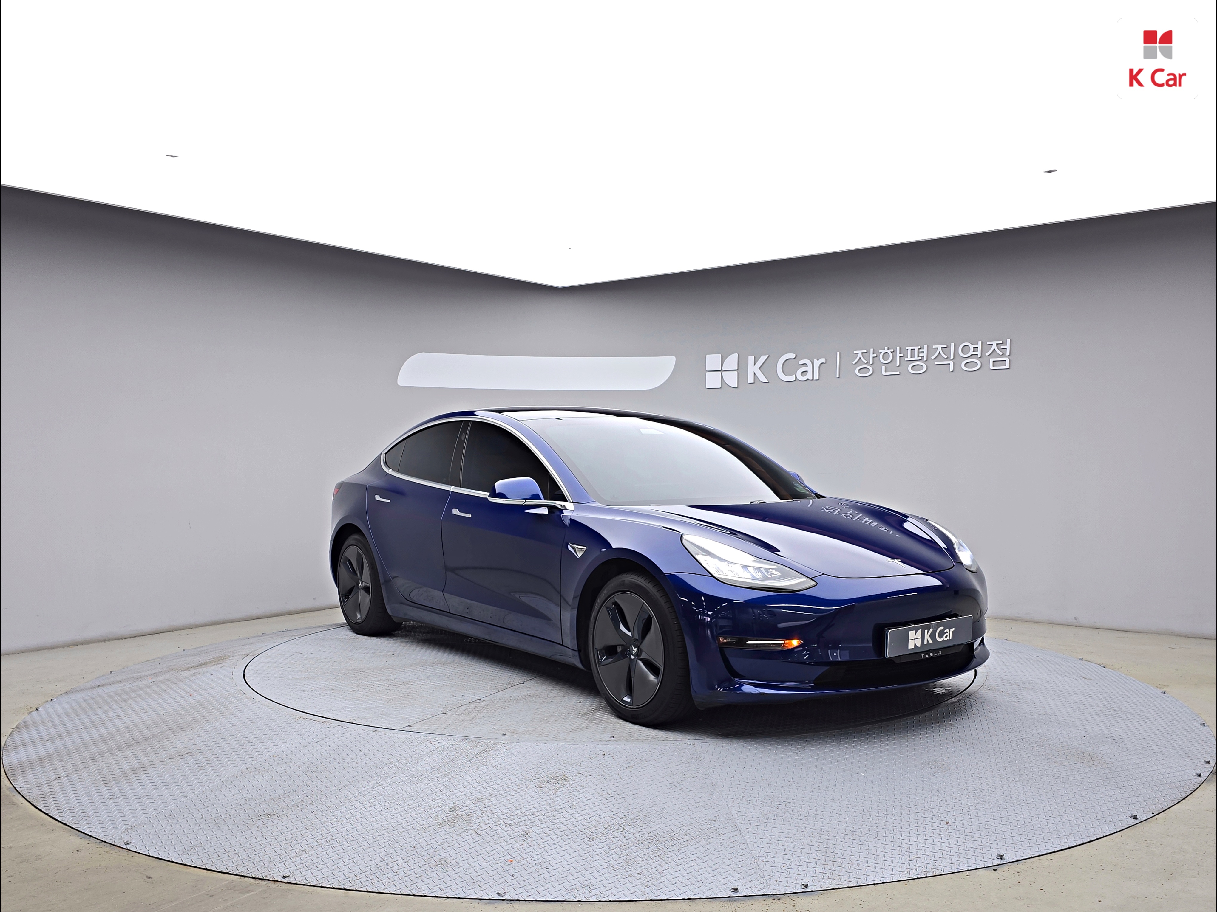 Tesla Model 3 EV AWD