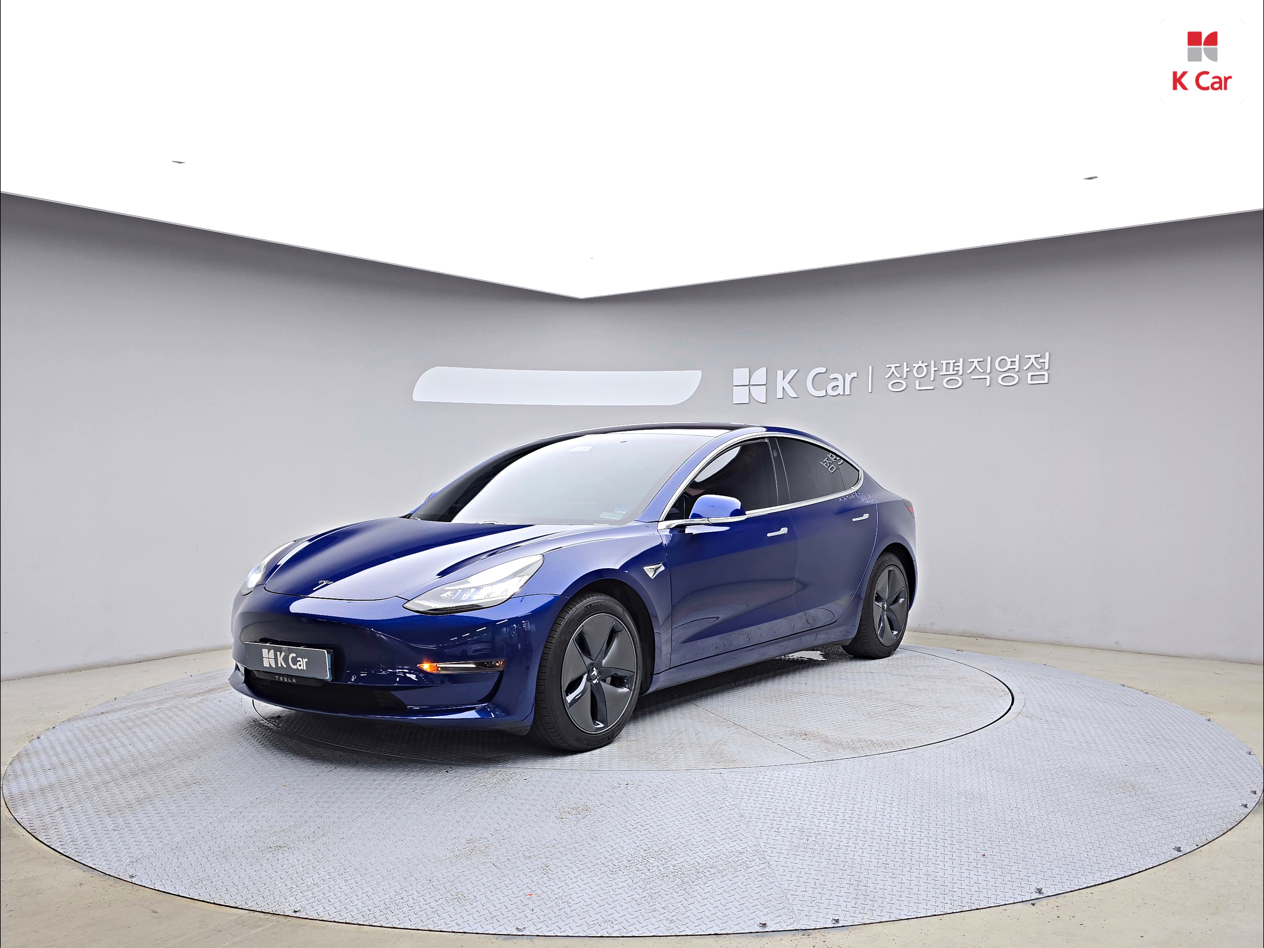 Tesla Model 3 EV AWD