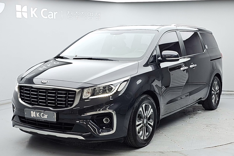 Kia Carnival Luxury