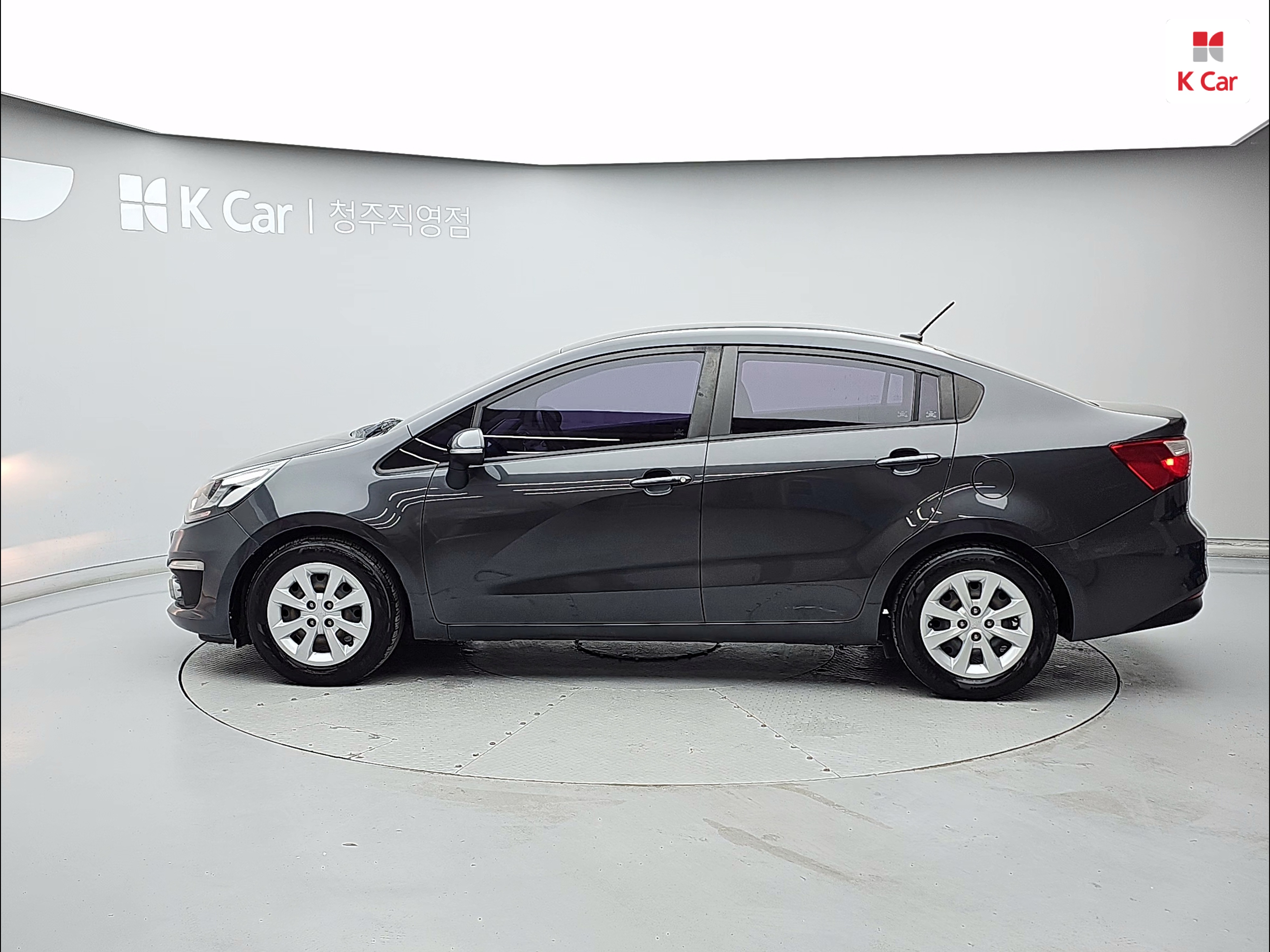 KIA The New Pride 4Door 1.4 MPI