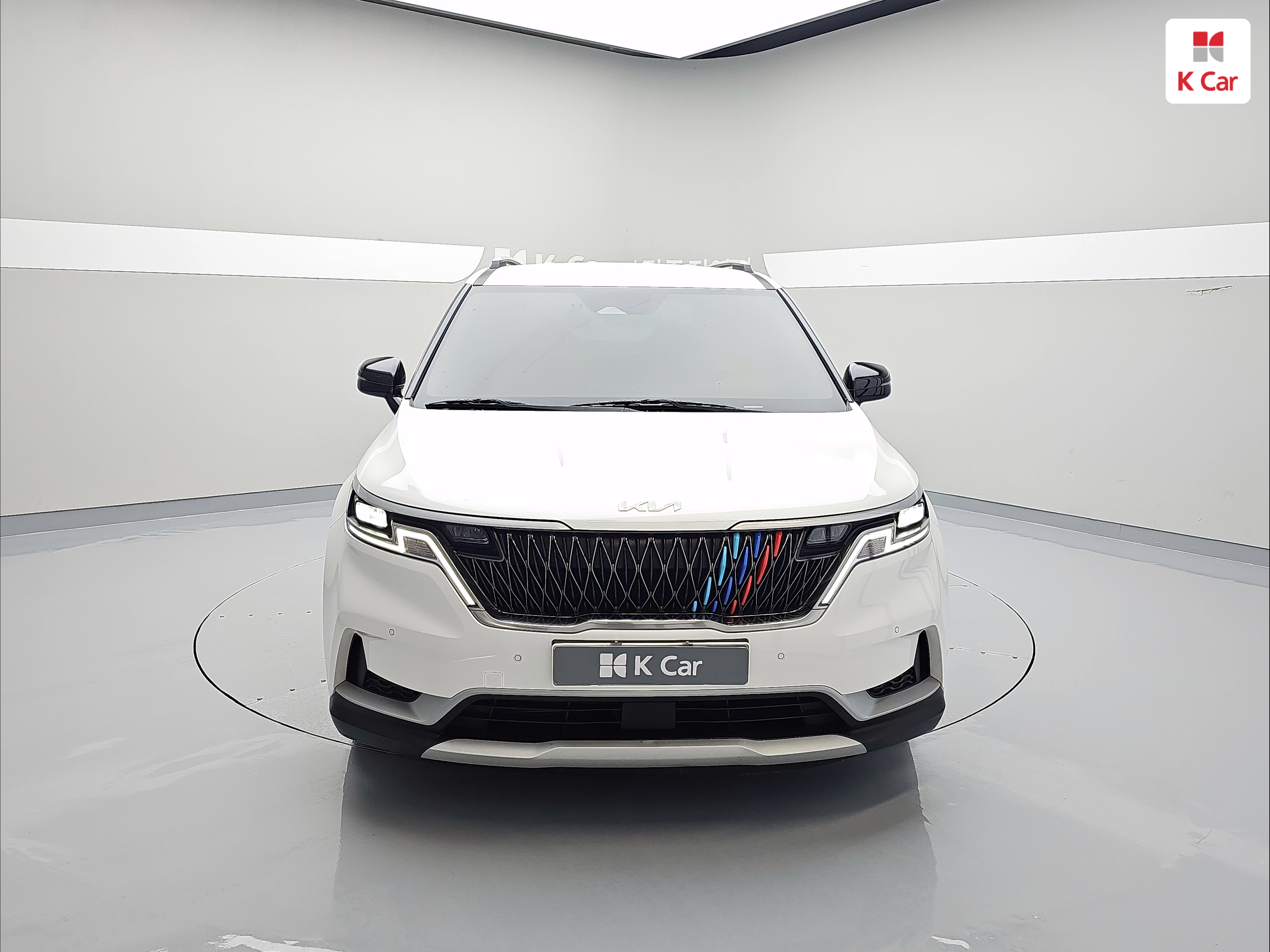 KIA New Carnival 9-Seater Diesel