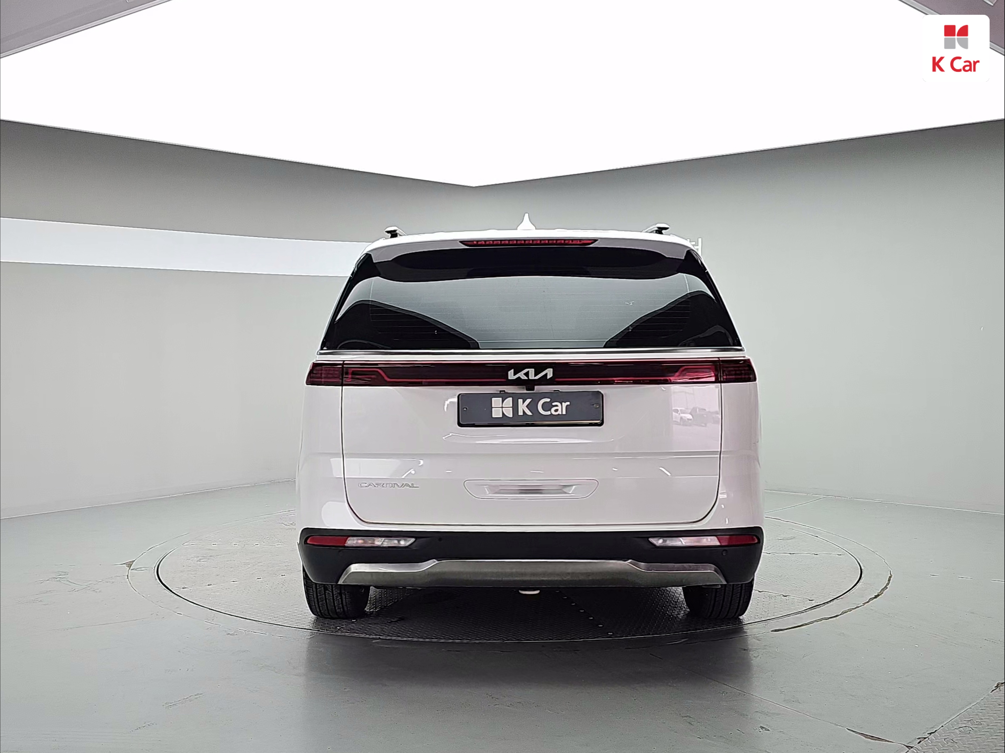 KIA New Carnival 9-Seater Diesel