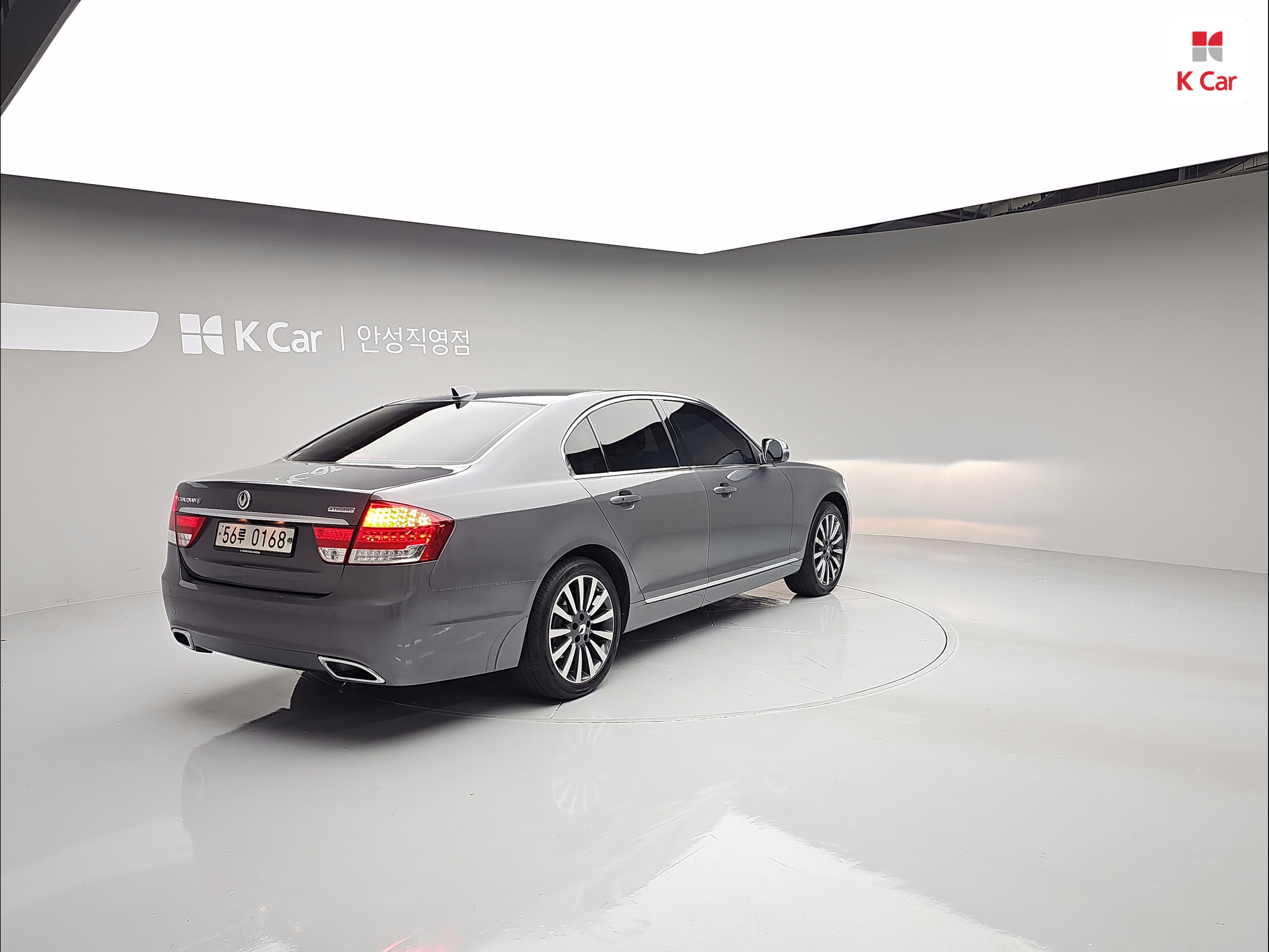 KG MOBILITY(SSANGYONG) New Chairman W CW700 4TRONIC