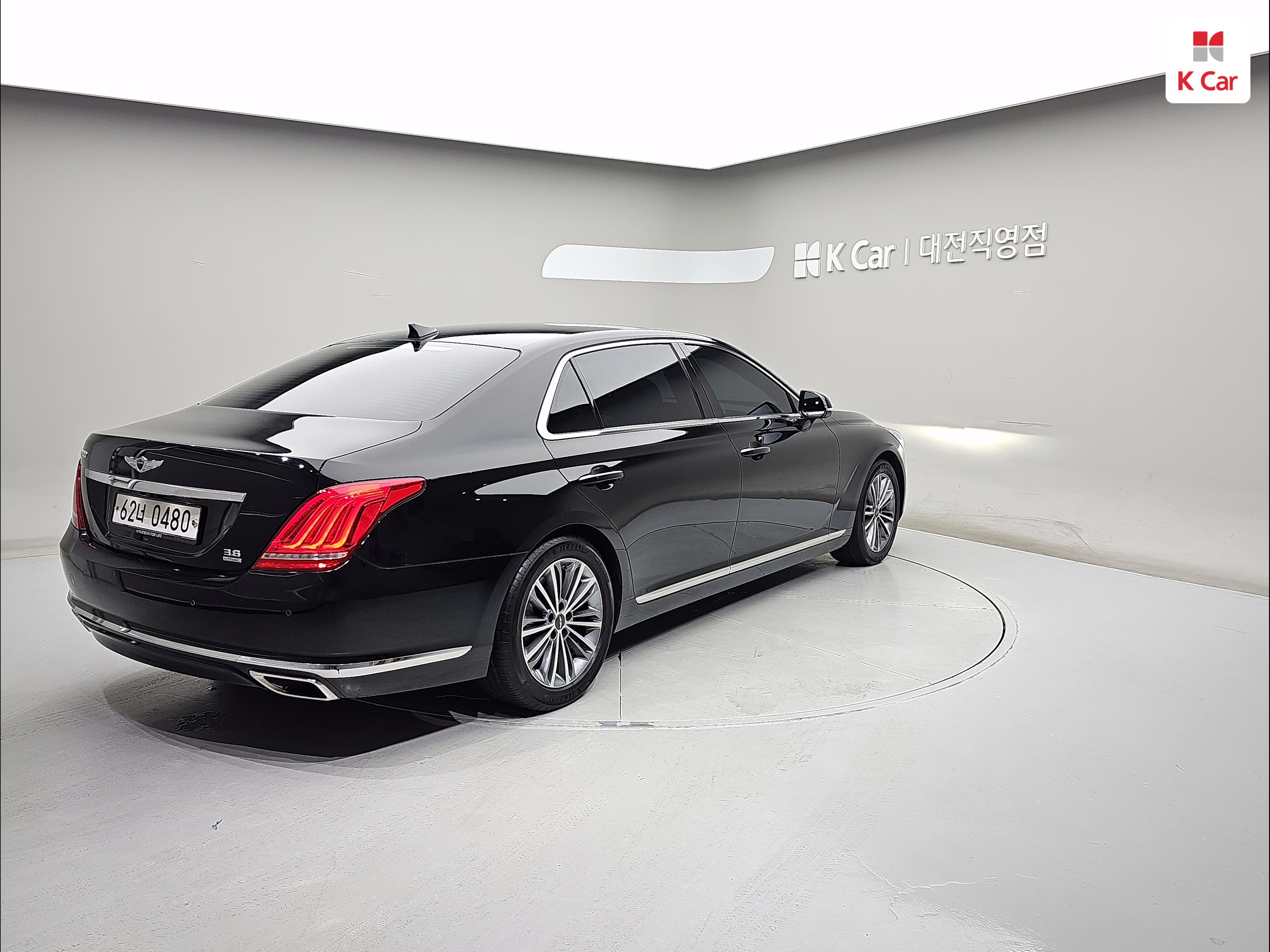 GENESIS EQ900 3.8 GDi AWD