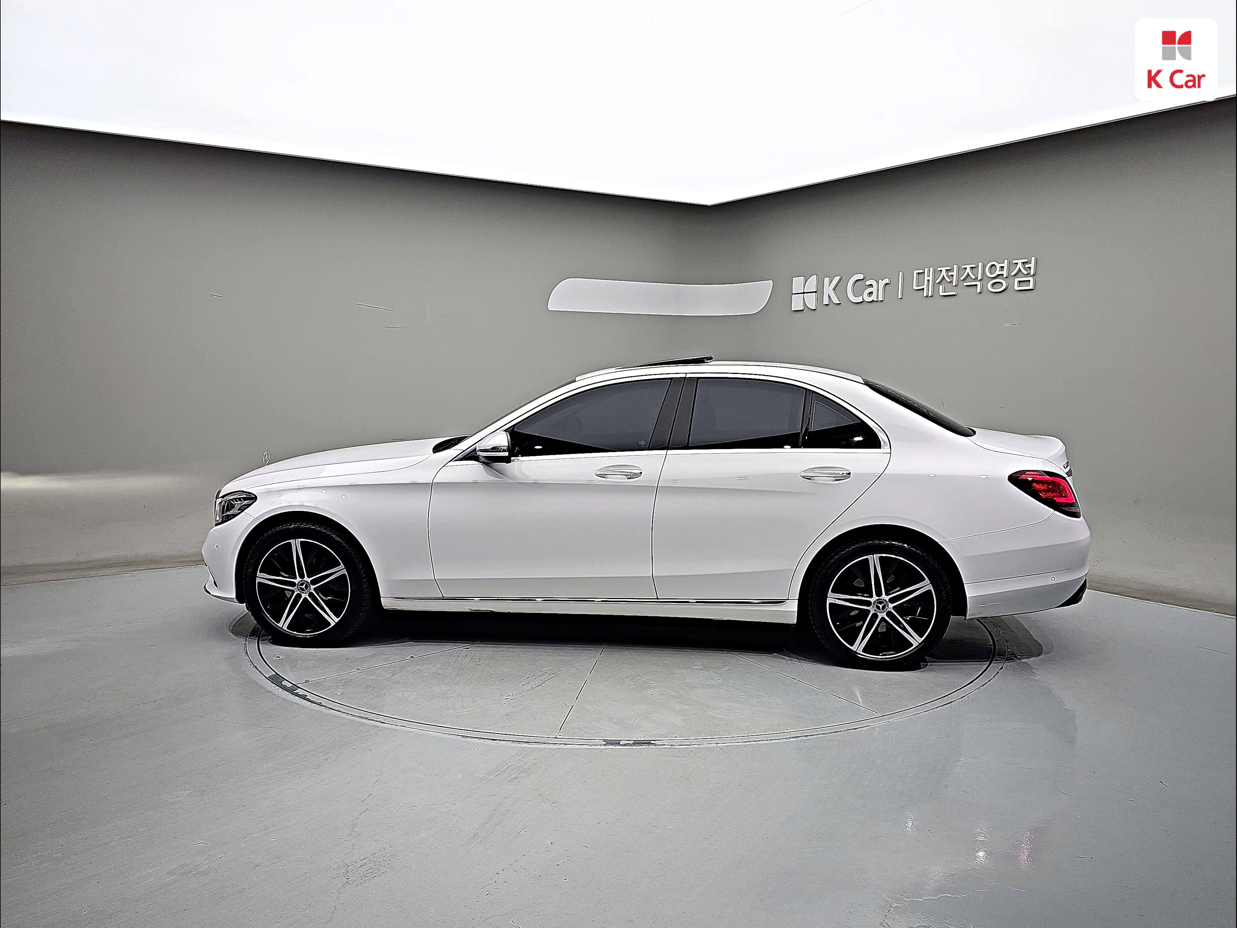 BENZ C-Class (4th Generation) C220 D 4matic