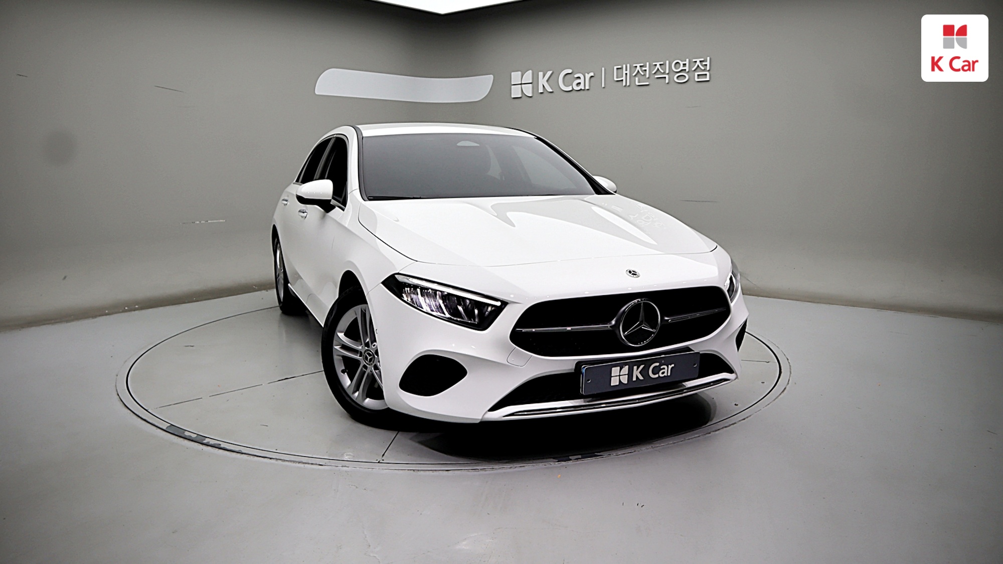 Mercedes-Benz A-Class бензин 2WD A220, миниатюра 2