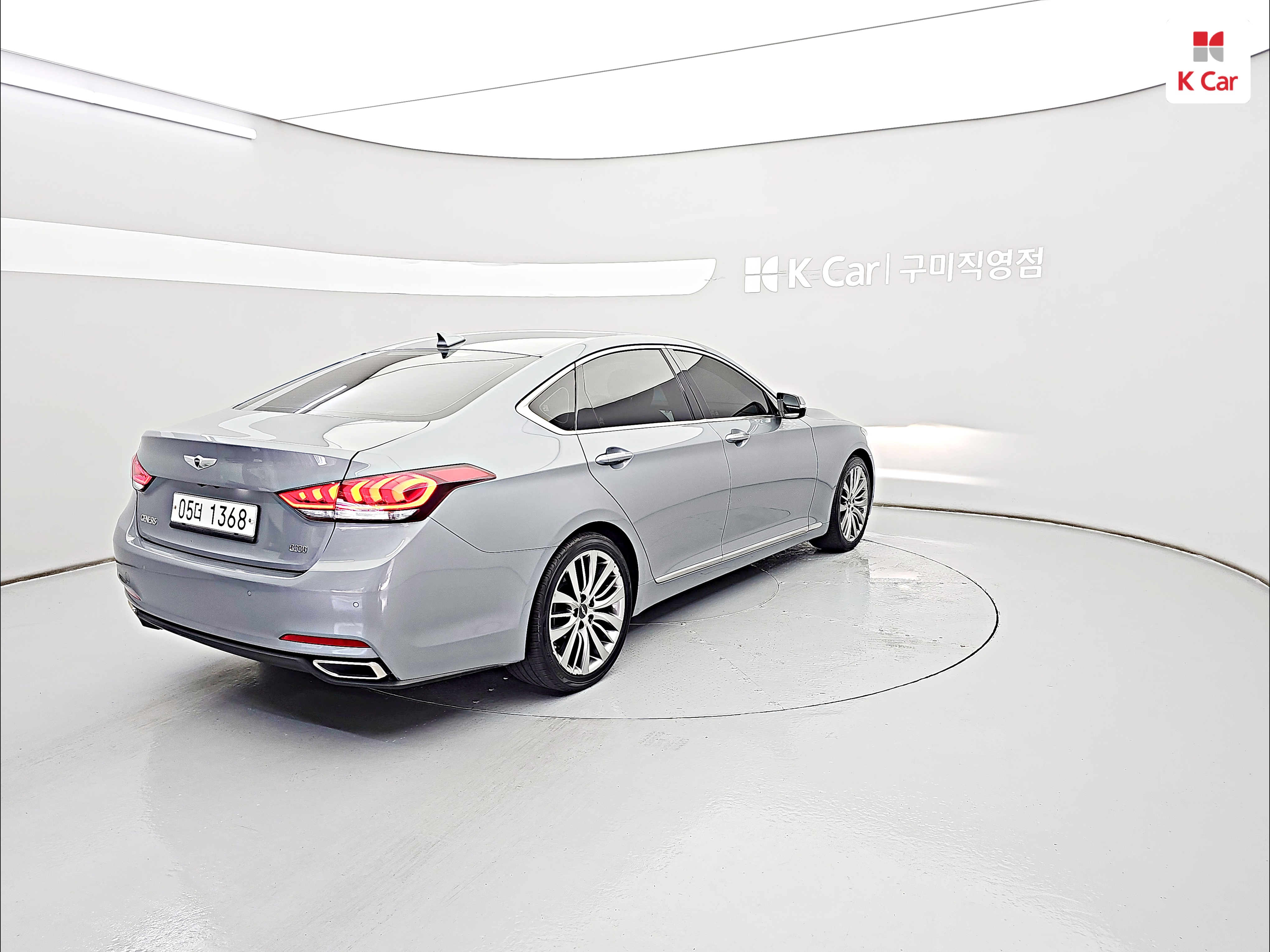 HYUNDAI Genesis DH G330