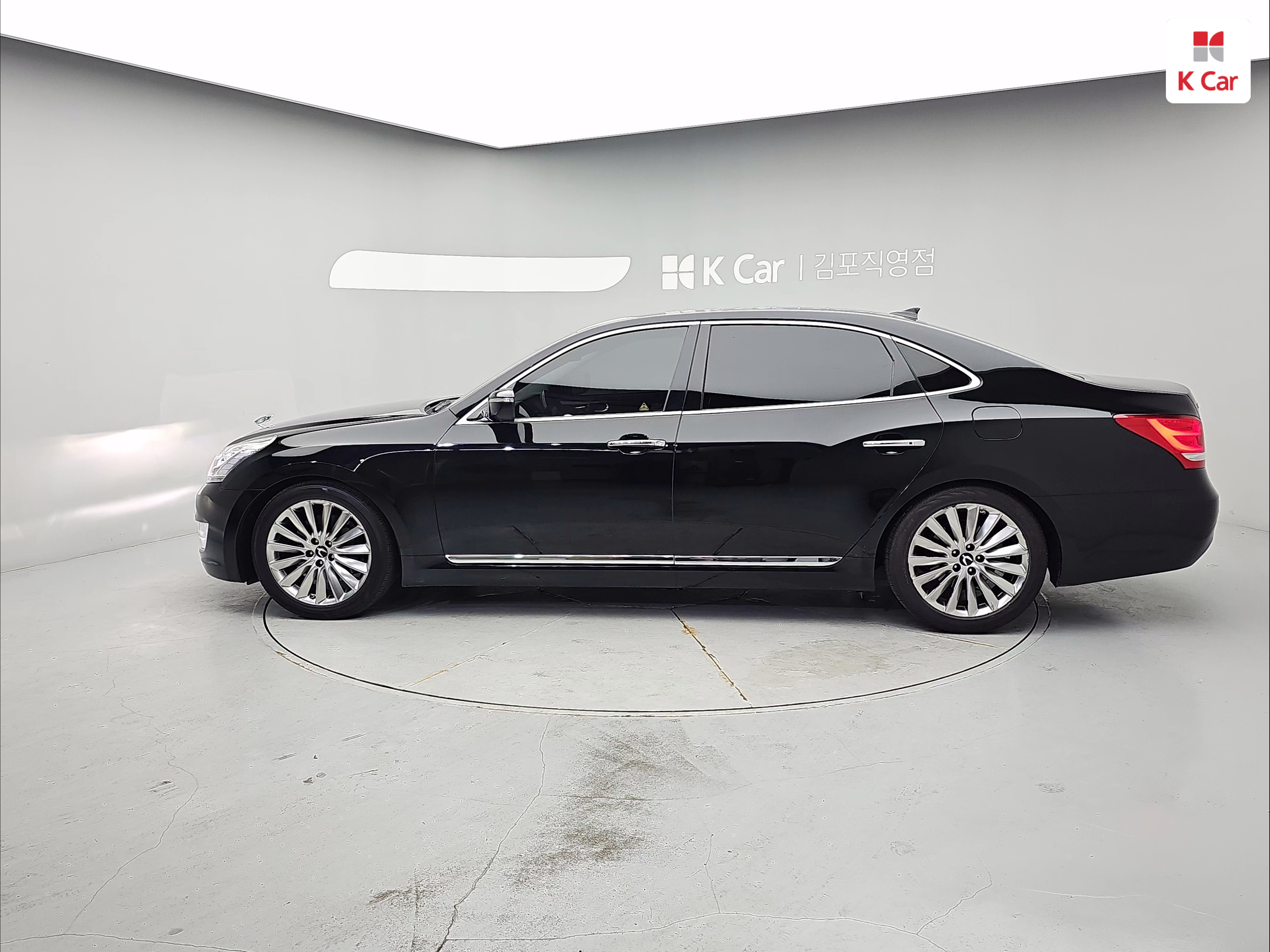HYUNDAI Ecuus (New Model) VS380